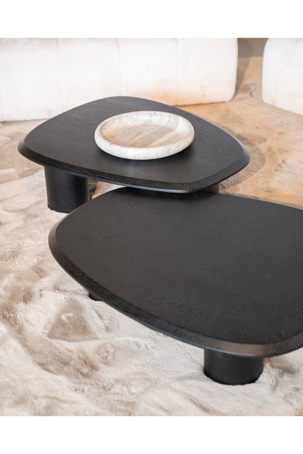Table basse en chêne noir
