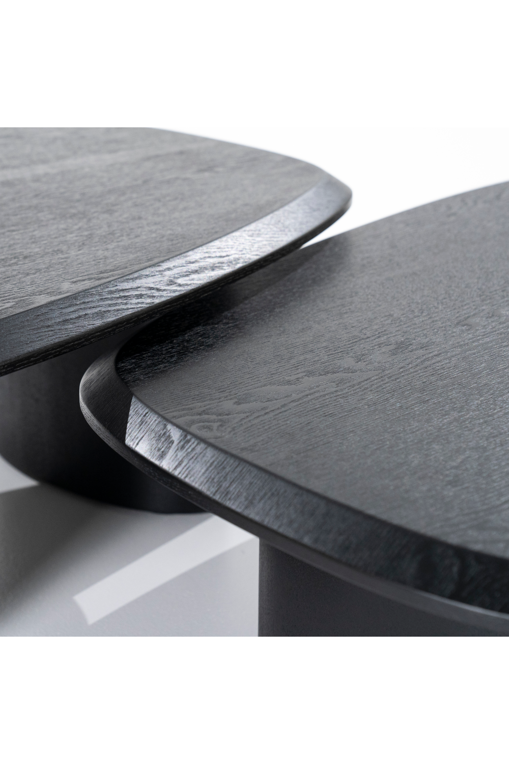 Table basse en chêne noir