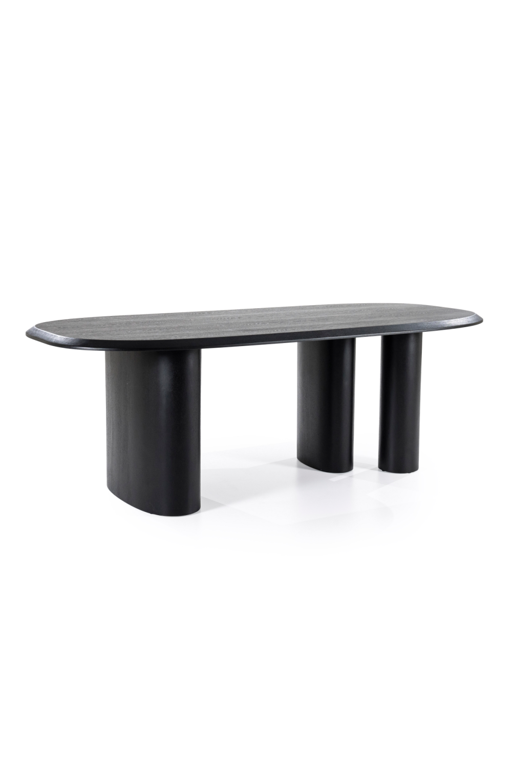 Table à manger en chêne noir