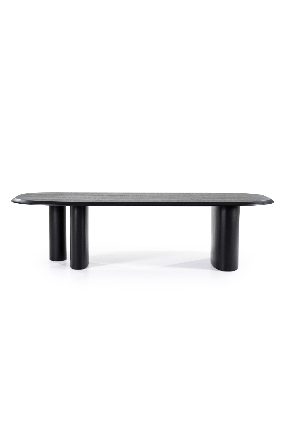 Table à manger en chêne noir
