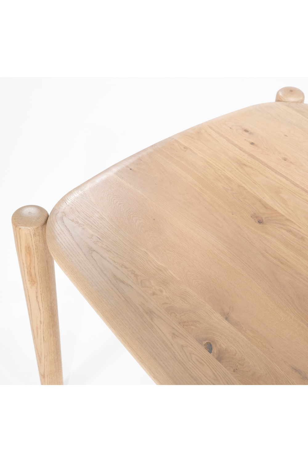 Table à manger scandinave en chêne