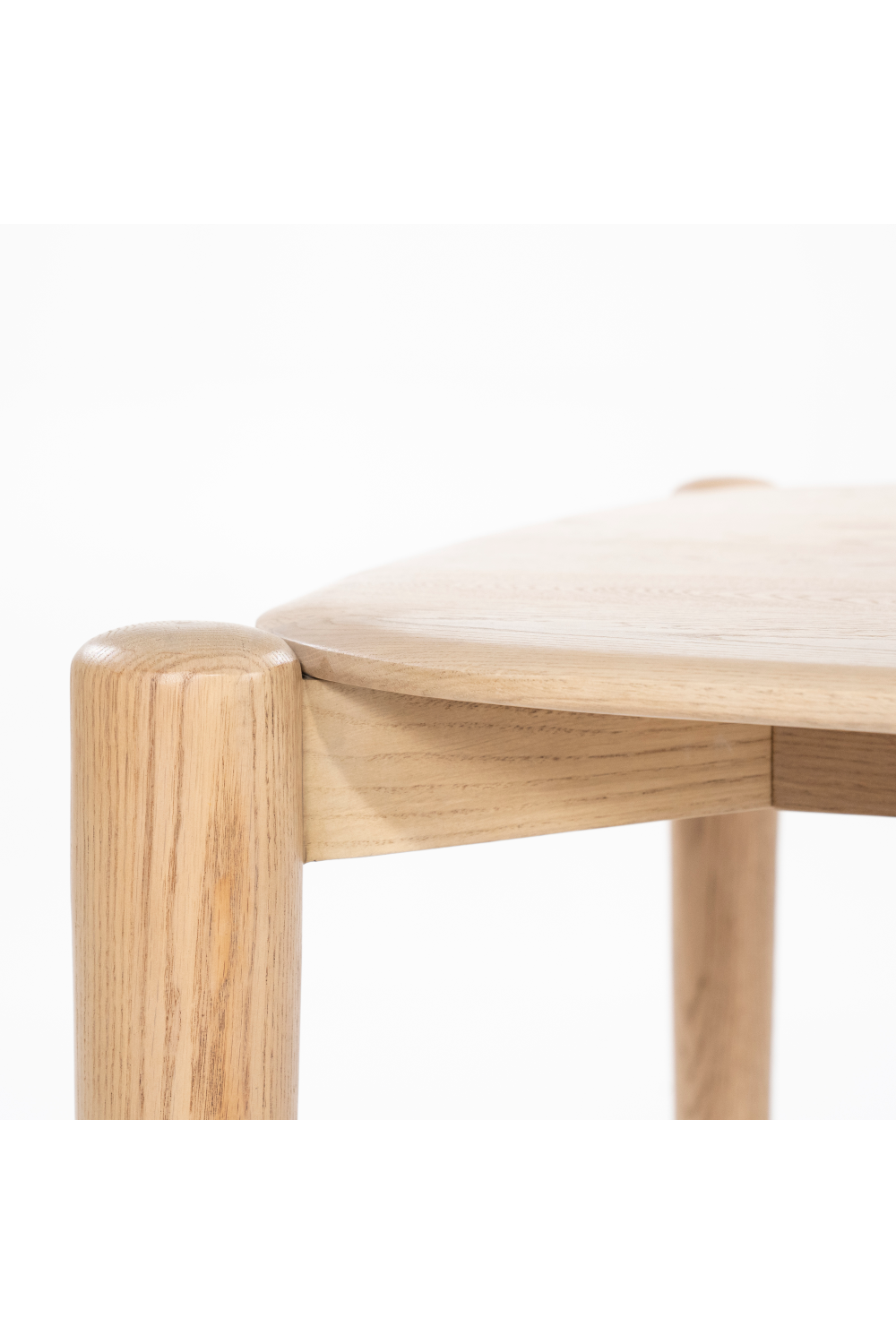 Table à manger scandinave en chêne