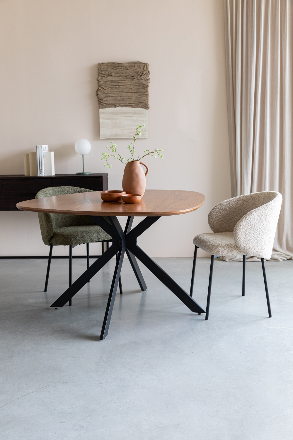 Table à manger moderne marron