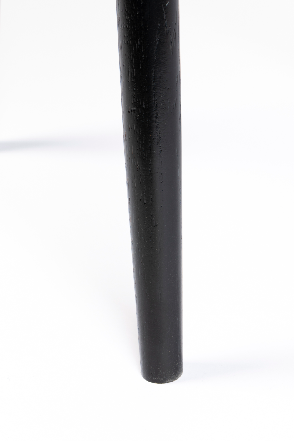 Table basse en bois noir
