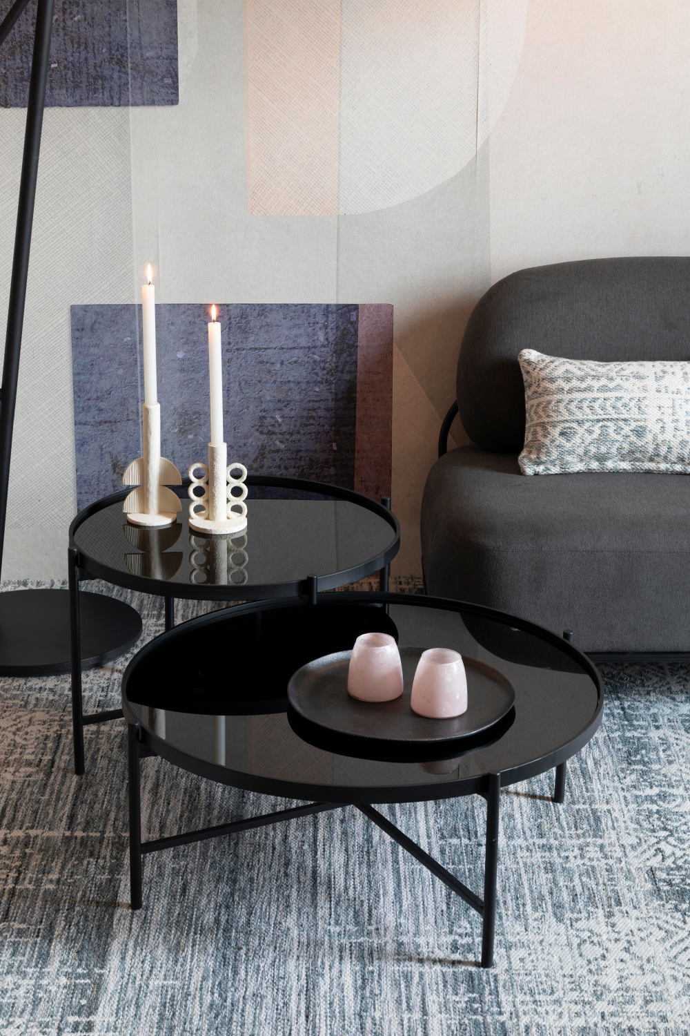 Table basse contemporaine noire