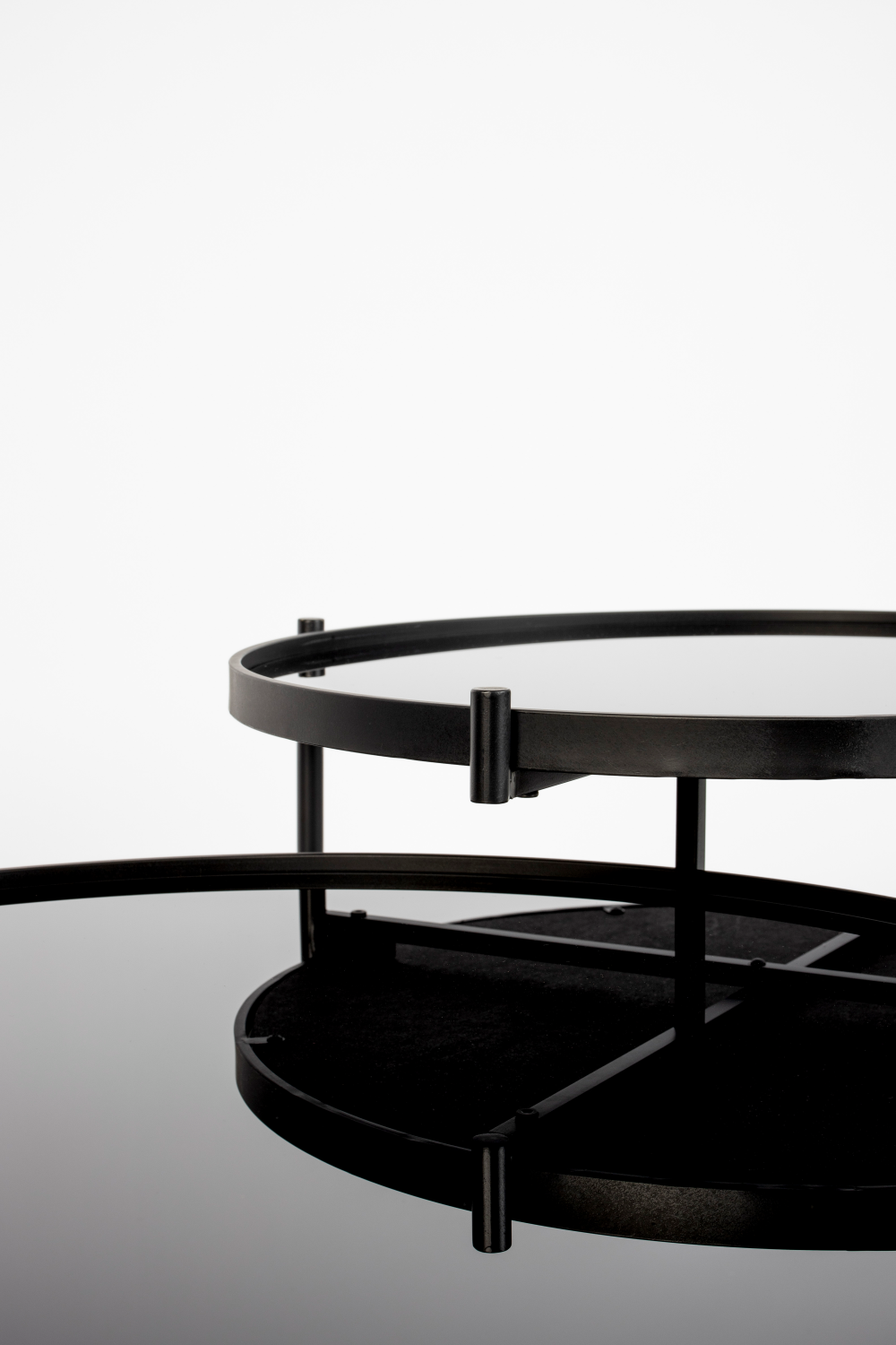 Table basse contemporaine noire