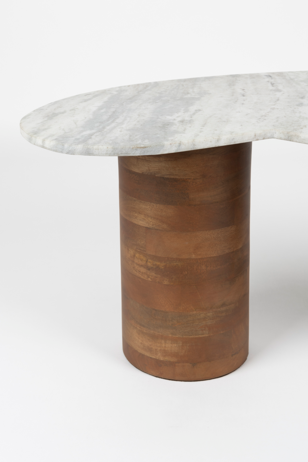 Table basse organique en marbre