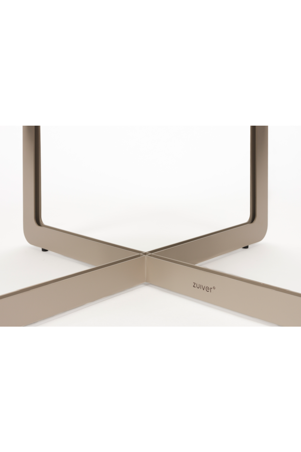 Table basse à piètement croisé